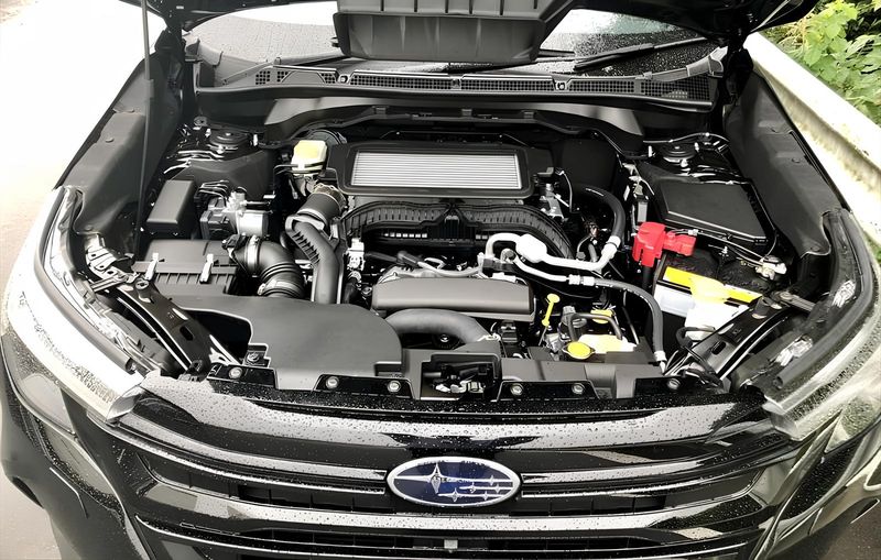 Фото: Двигатель Subaru Forester 2025